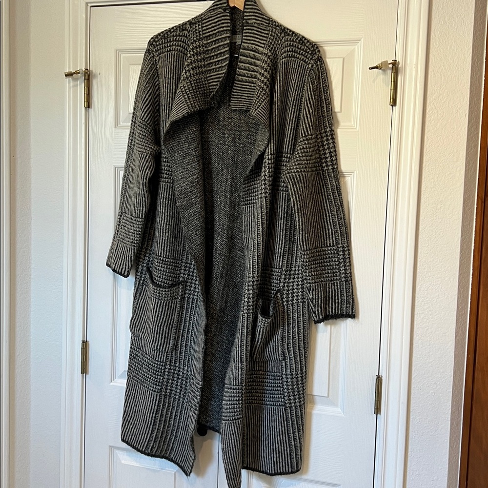 Joseph a. Soft knit sweater coat. Grey, black. M, oversized, long, Patch pockets